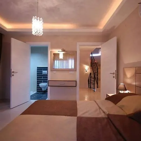 Villa Golf Village - With Private Pool