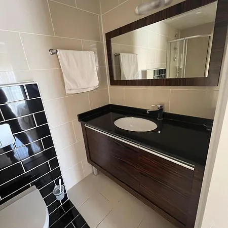 וילה Golf Village - With Private Pool